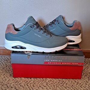 Skechers Street Los Angeles Uno - Suited On Air Size 13 Olive/gray
